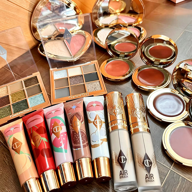 Luxury Skincare Makeup - ラグジュアリーファッションCTブランドメイクアップ 9色アイシャドウパレット 9g 長持ち ナチュラル 発色が良い