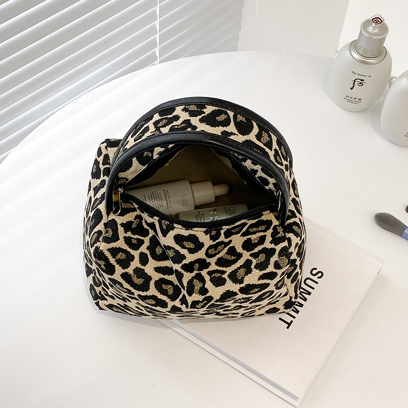 大容量の豪華なヒョウ柄のメイクアップバッグ,キャンバス,ジッ - Luxury Skincare & Spa Photos のレビューと価格